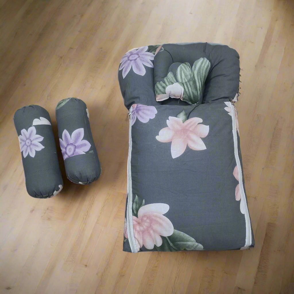 Carry Nest With Pillows Grey Flowers - vol 19