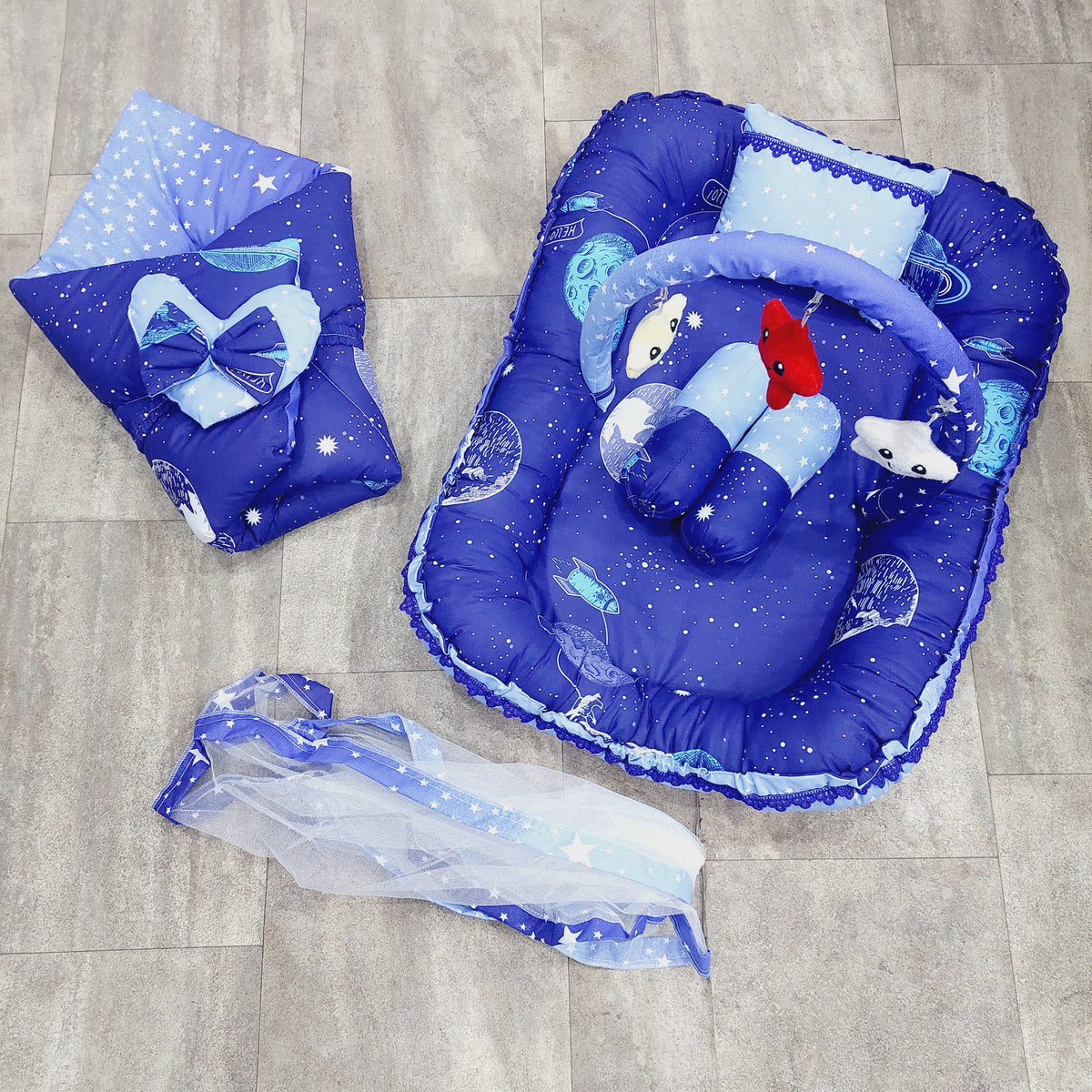 6 Pieces Rattle snuggle Blue stars planet