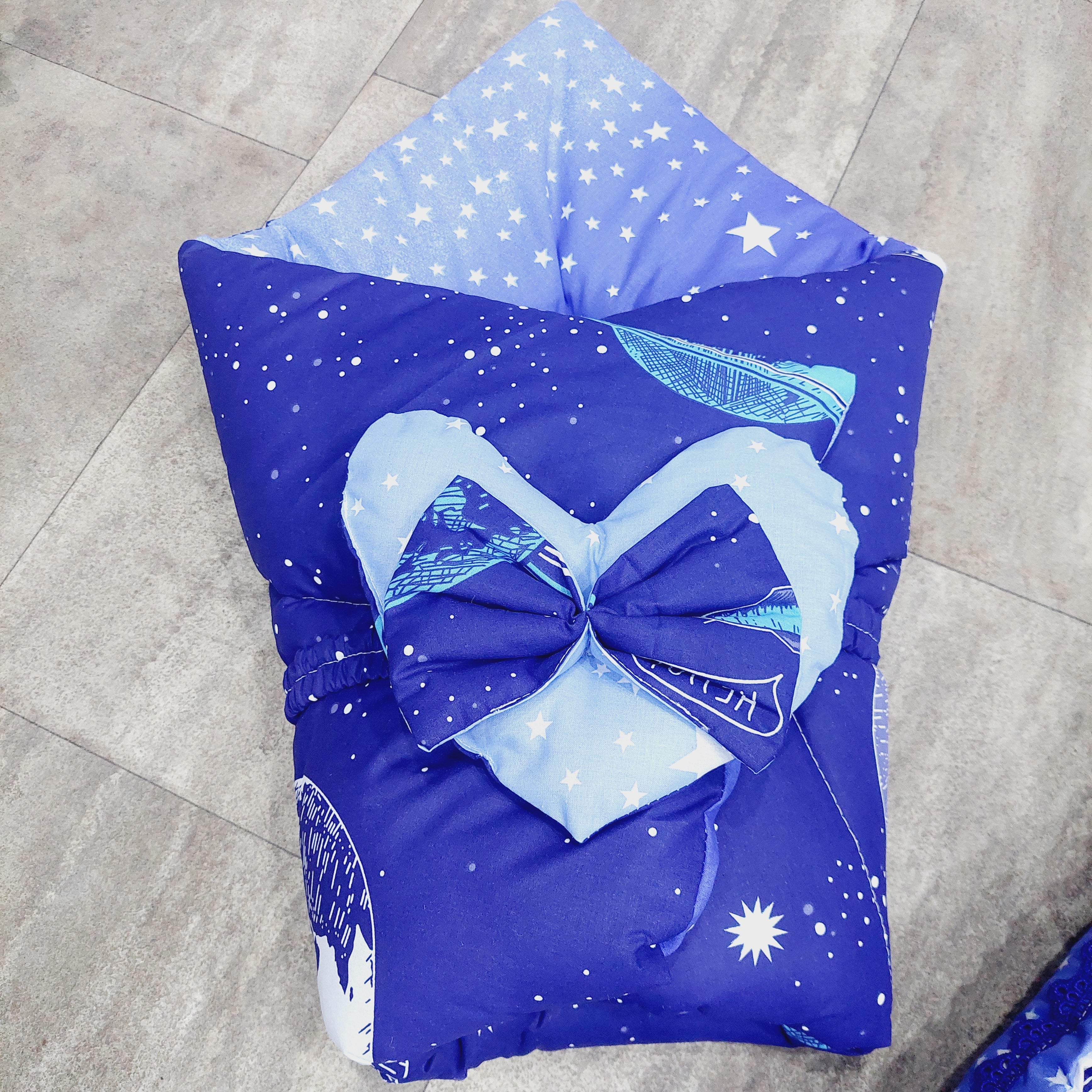6 Pieces Rattle snuggle Blue stars planet